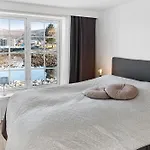 Apartament Komfortable Med Sjoutsikt Stadlandet